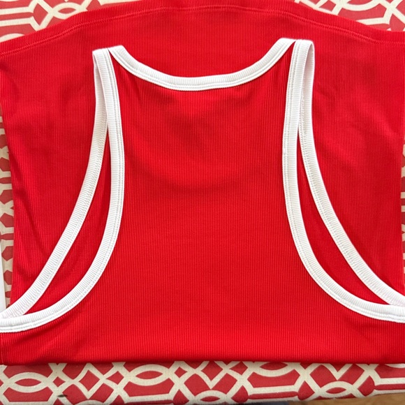 New! Athleta Signature Rib Tank - Picture 4 of 10